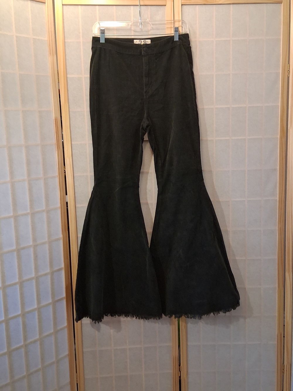 We The Free Black Flare Wide-Leg Jeans Size 28